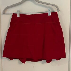Lululemon tennis skirt size 4 tall